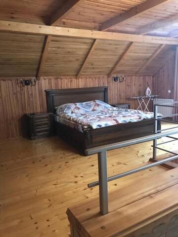 Фото номера Шале с двумя спальнями Шале Vacation home г. Yabluniv 20